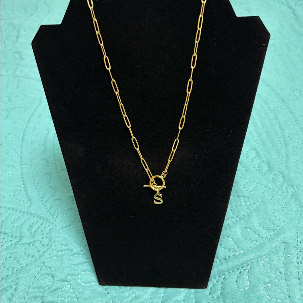 Gold Elongated Link Necklace with Pendant
